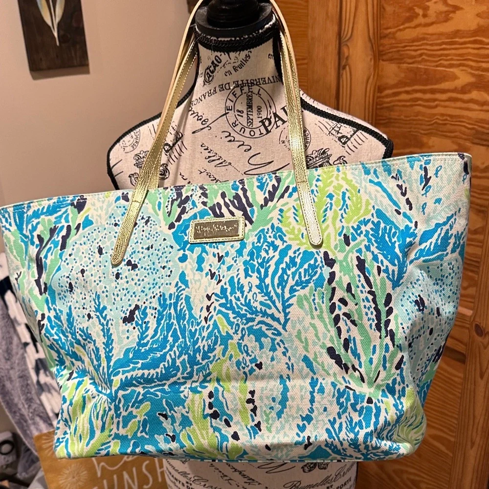 Lilly Pulitzer Vibrant Blue and Green Tote Bag - Picture 6 of 6